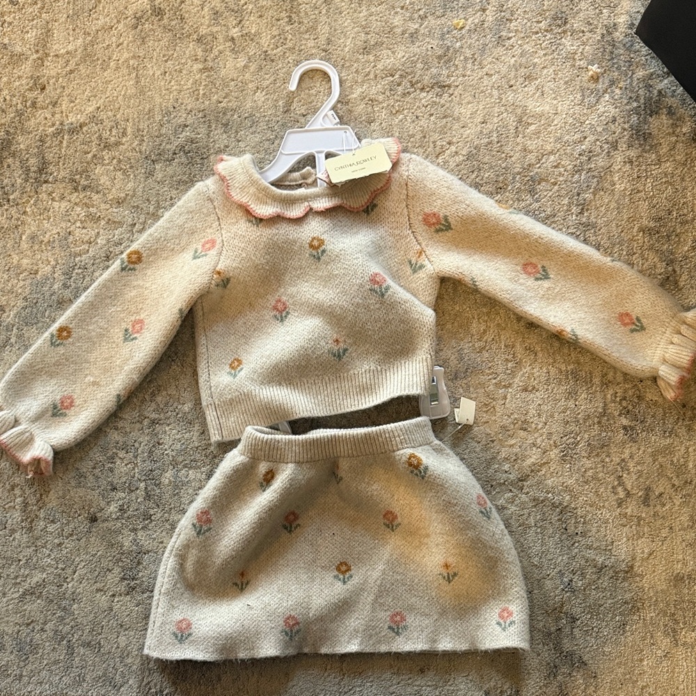 Cynthia Rowley Cream Floral Knit Two-Piece Set - Sweater & Skirt 2T - nwt